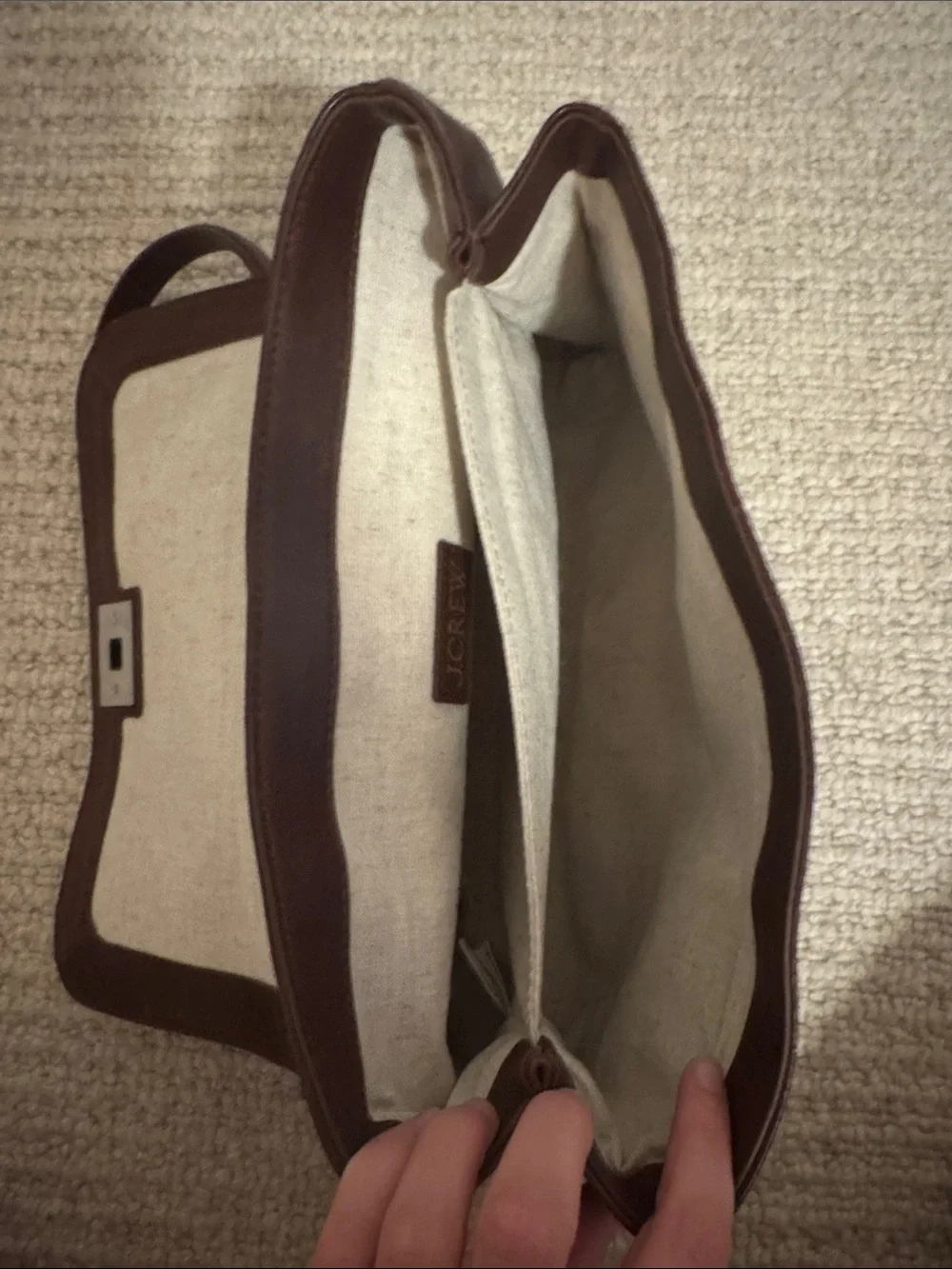 NWT J Crew Evie Bag. Slouchy brown leather hand bag! Great for fall!